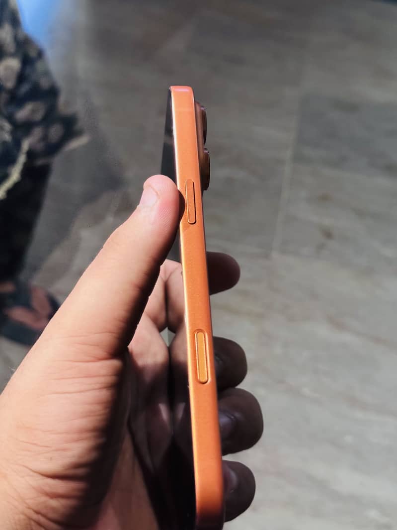 Apple iPhone 17 Pro Max 2