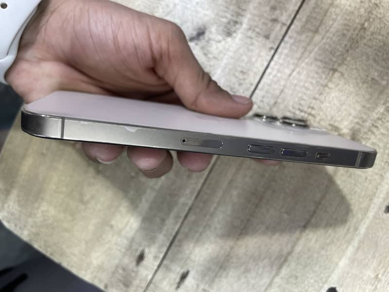 Apple iPhone 13 Pro 3