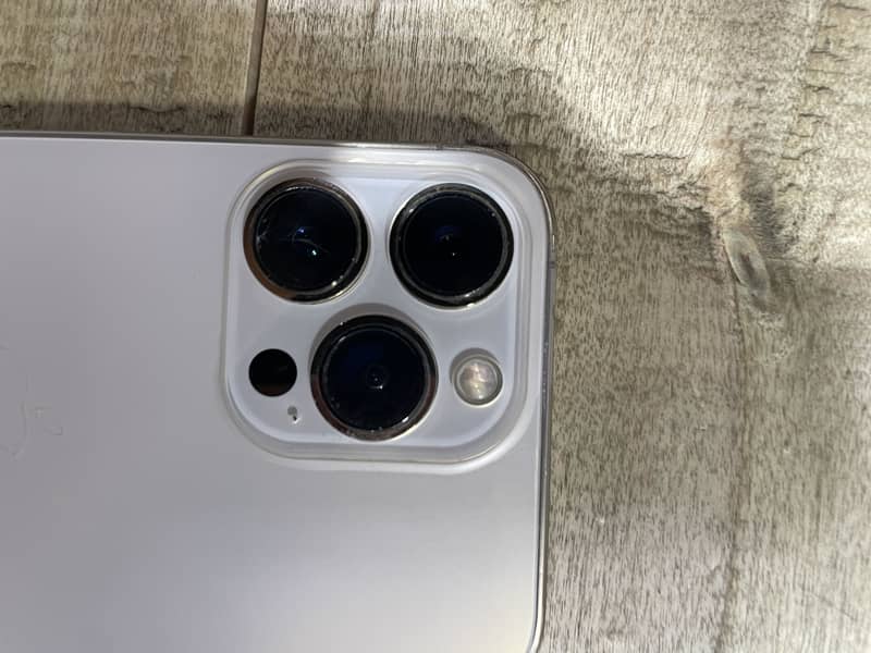 Apple iPhone 13 Pro 9