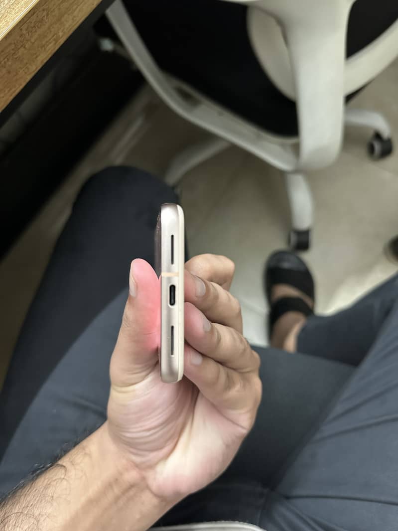 Google Pixel 8 1
