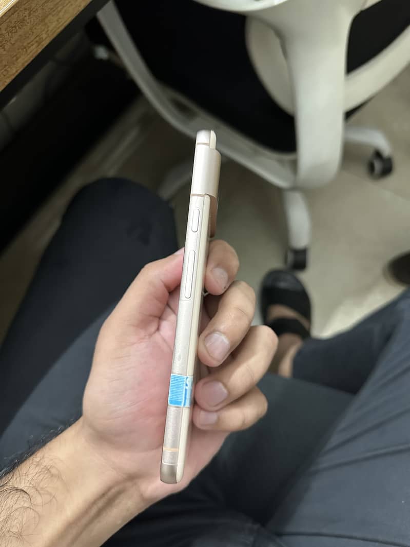Google Pixel 8 2