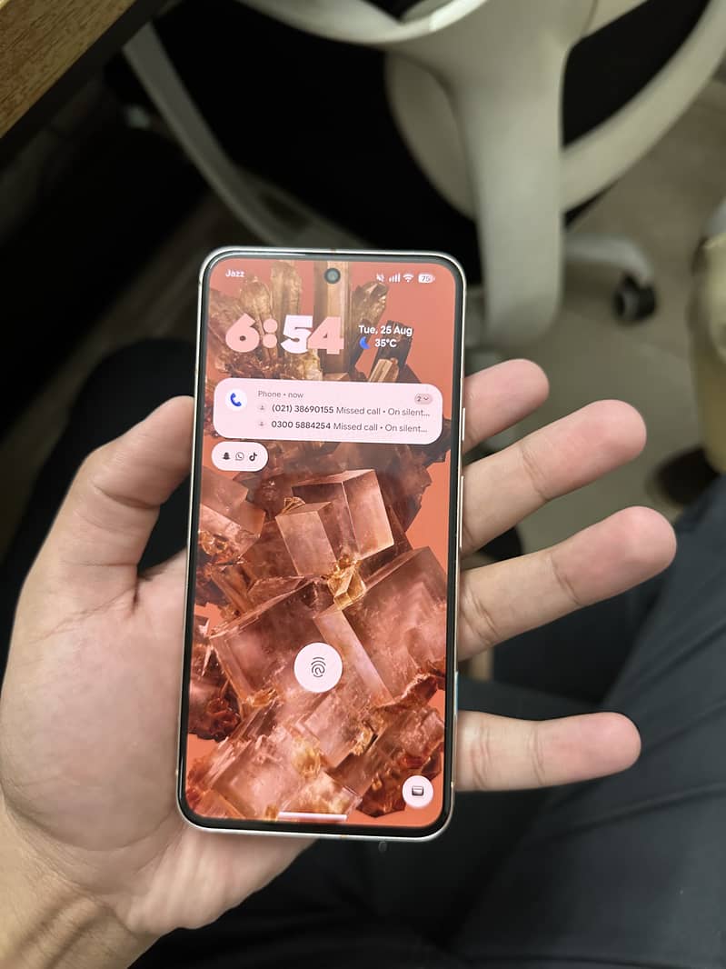Google Pixel 8 4