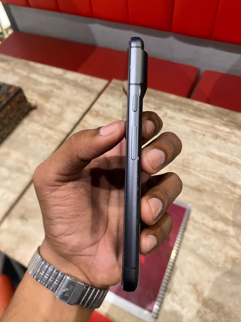 Google Pixel 8 2