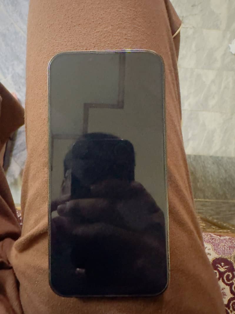 Apple iPhone 13 Pro 1