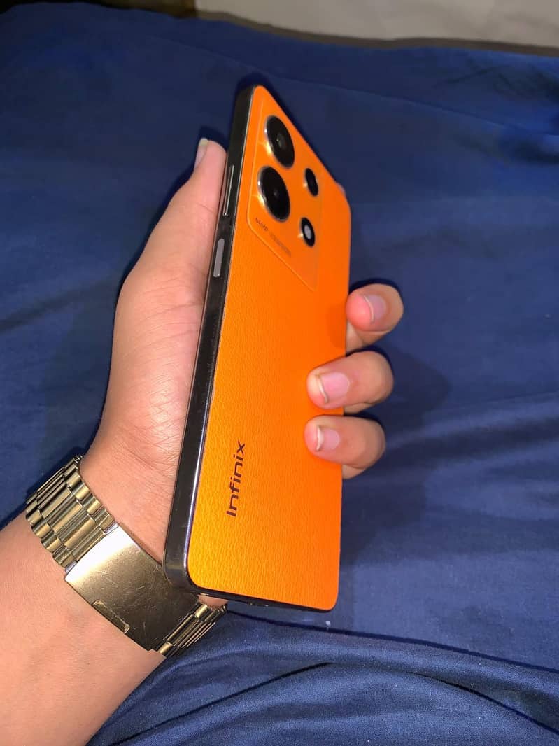 Infinix Note 30 8