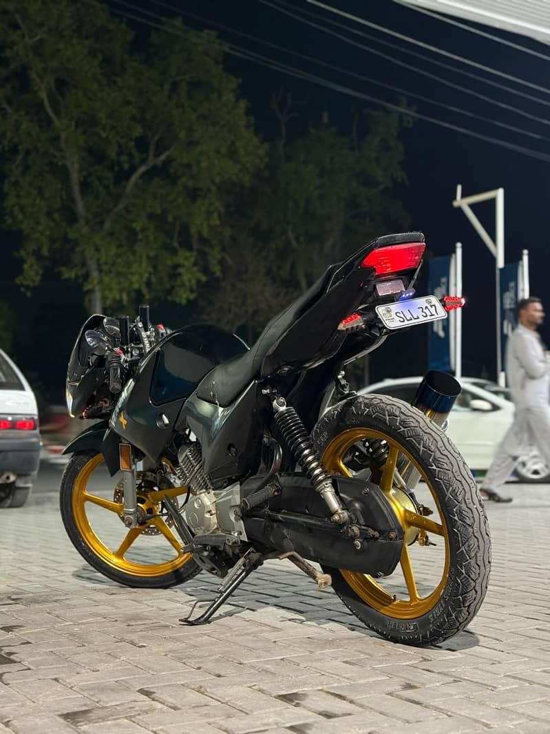 2015 Model YBR  Driven 8