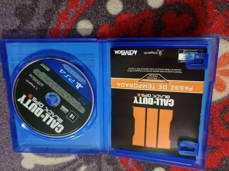 ps4 CDs 3