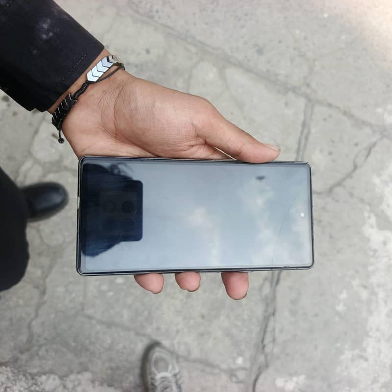 Google pixel 7a 3