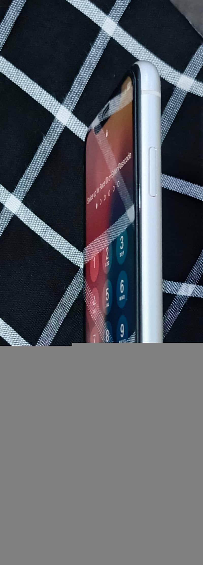 Apple iPhone 11 0