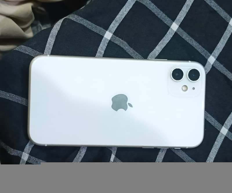 Apple iPhone 11 2