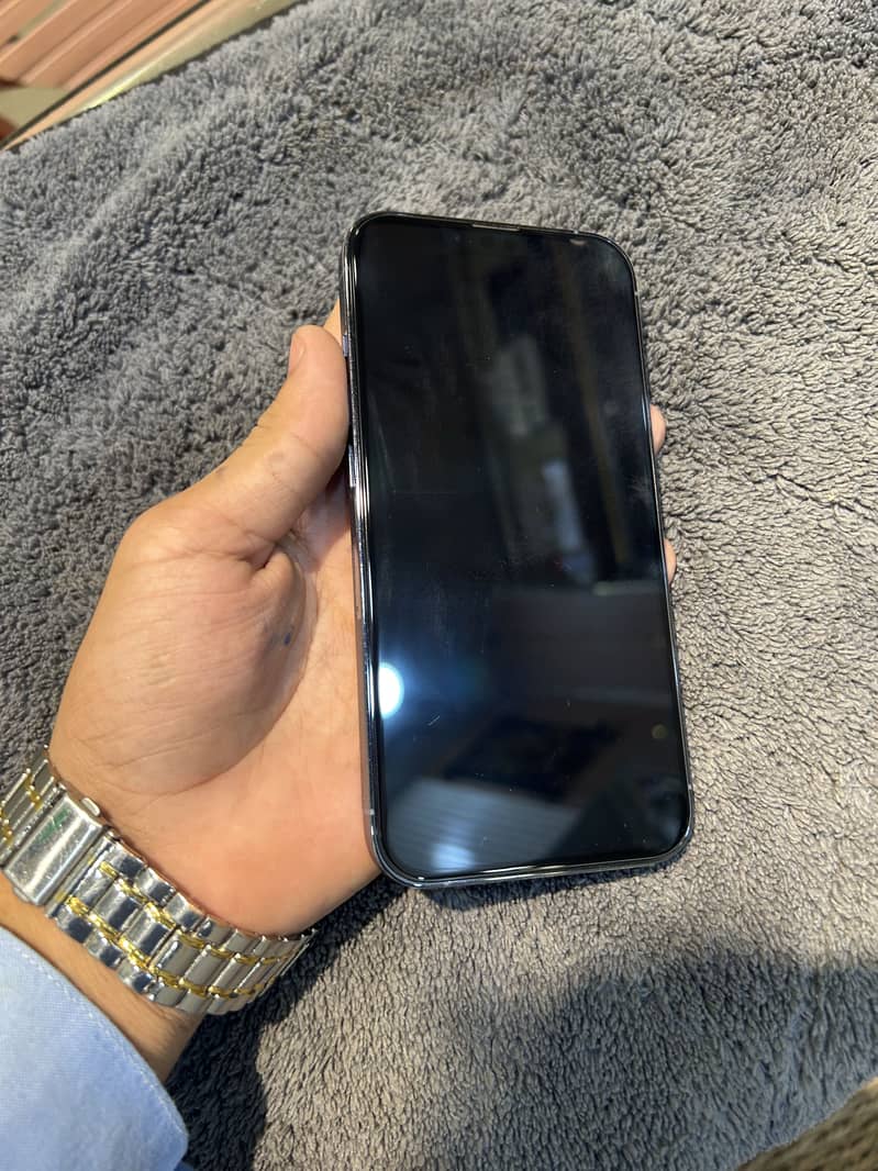 Apple iPhone 13 Pro 3