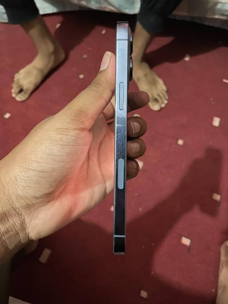 Apple iPhone 13 Pro Max 5
