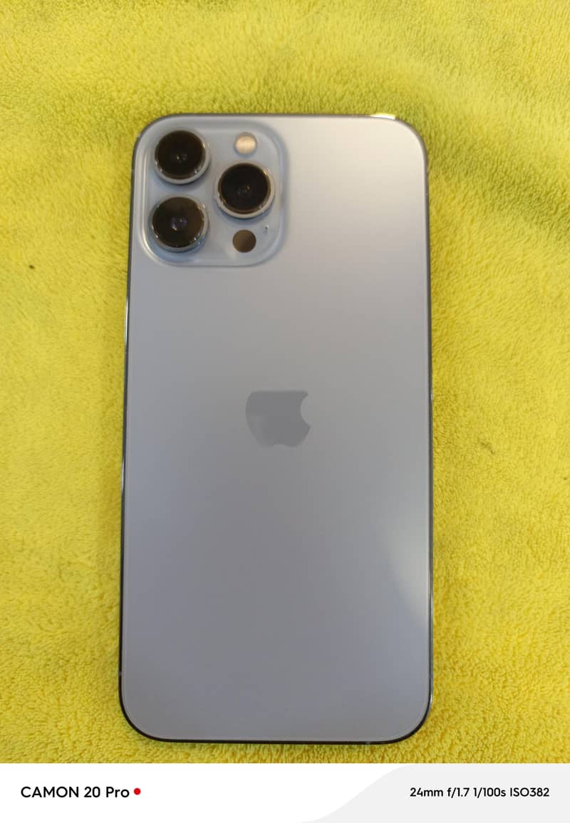 Apple iPhone 13 Pro Max 0