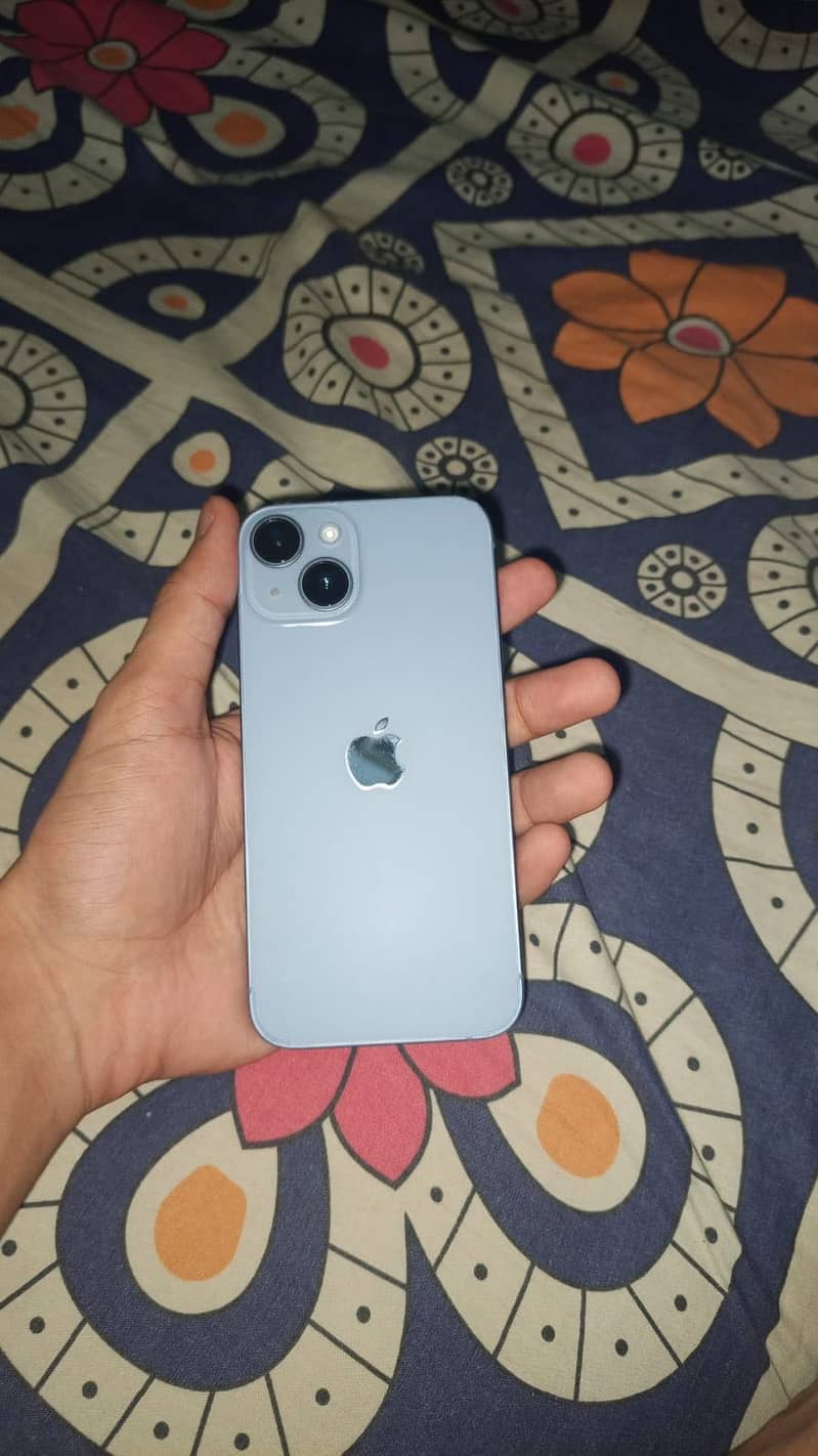 Apple iPhone 14 3