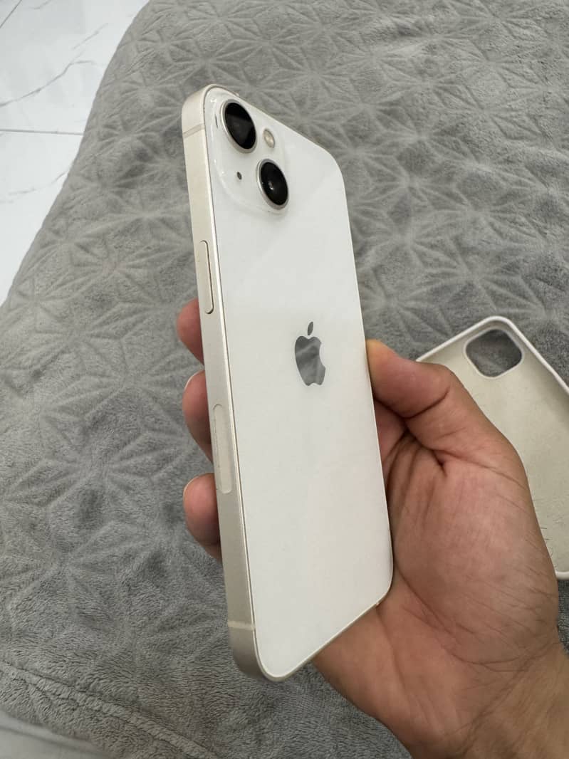 Apple iPhone 13 1