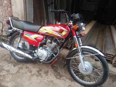 honda 125 2025 model lush condition only 3800 km driven all pack bike