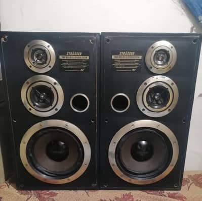 speaker pair