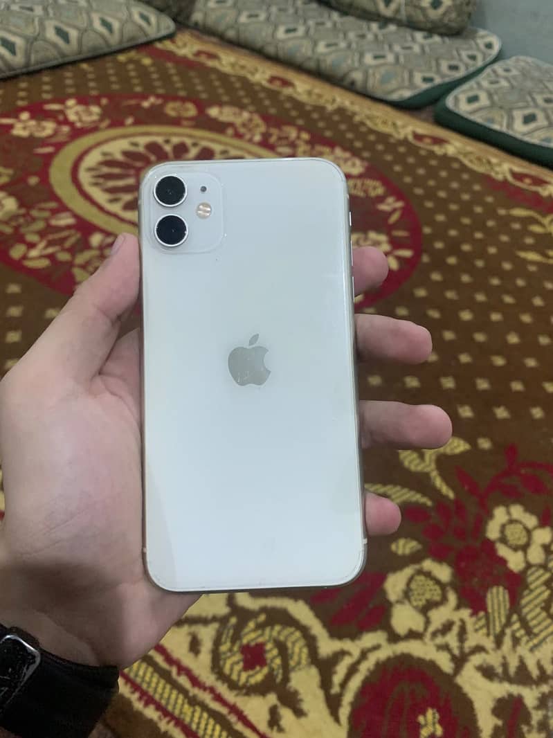 Apple iPhone 11 0