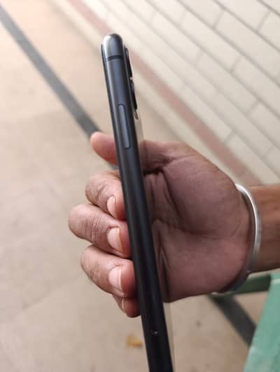 Apple iPhone 11 PTA APPROVED