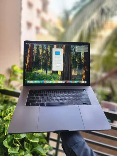 MACKBOOK PRO 2018 1TB