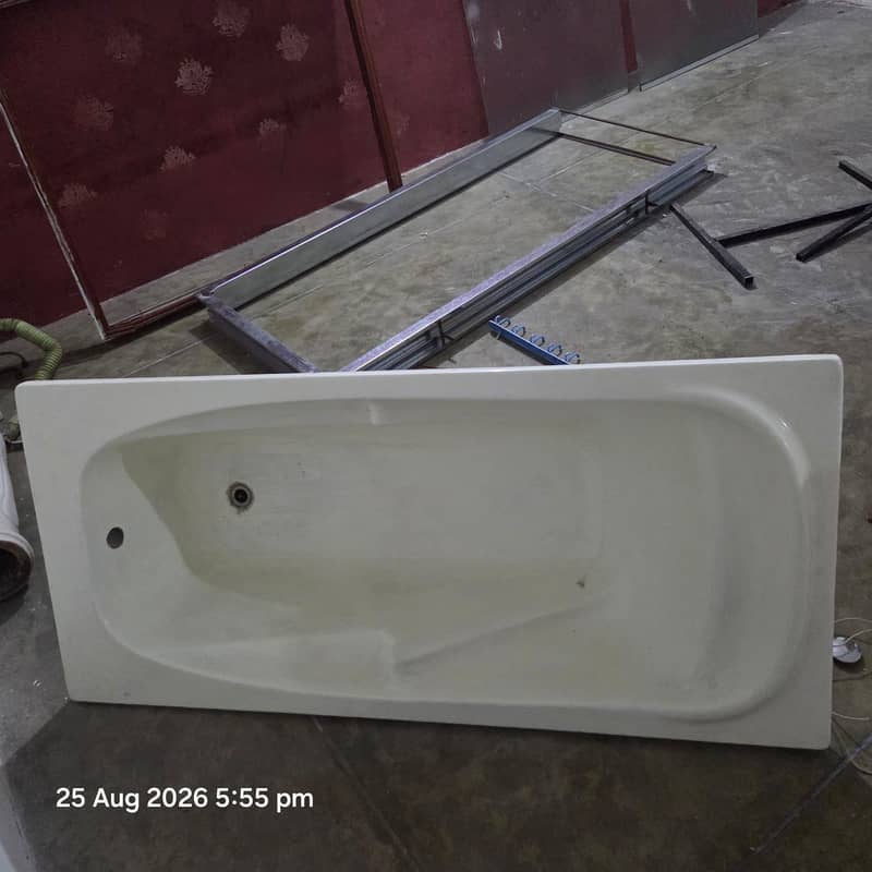 Bathtub 0