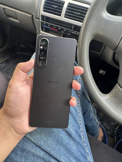 Sony 1 V