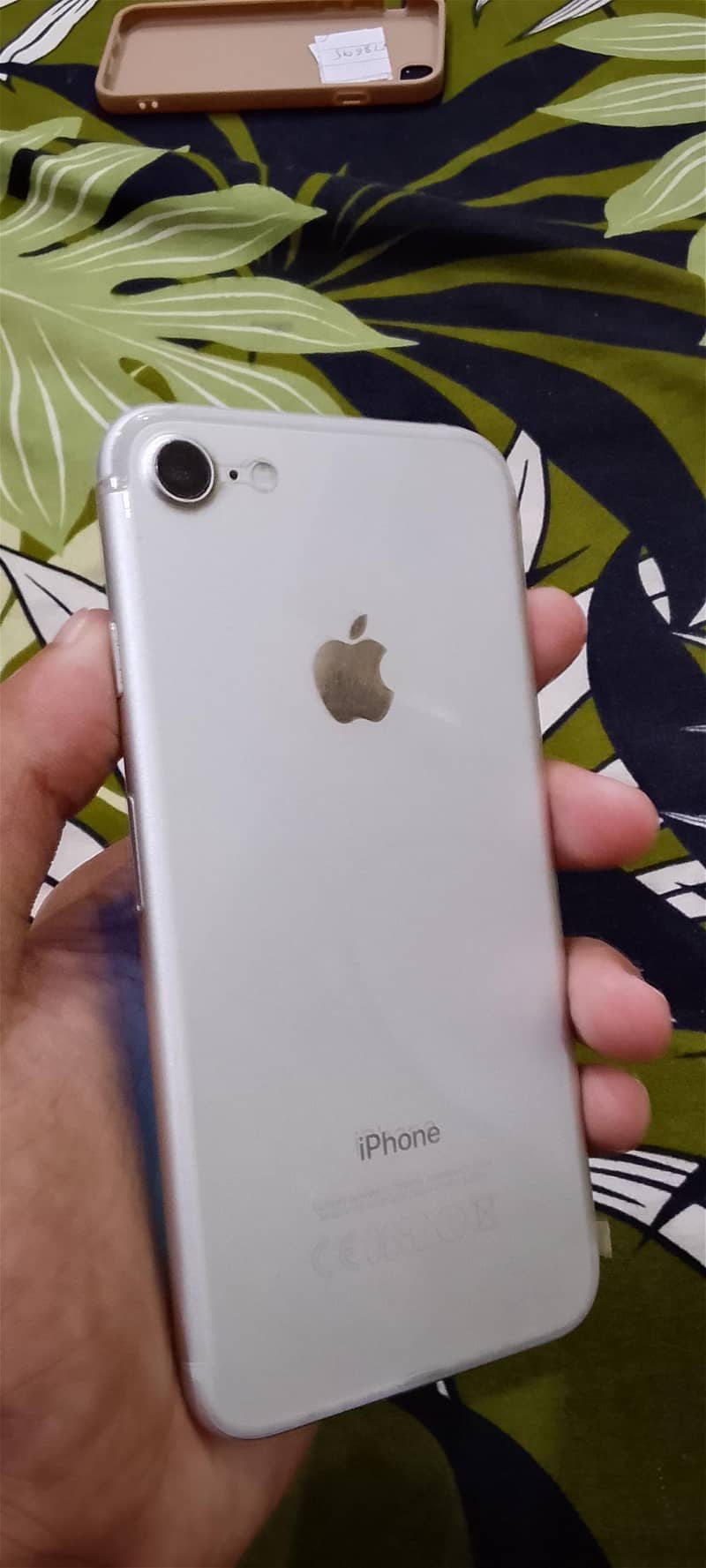 Apple iPhone 7 0