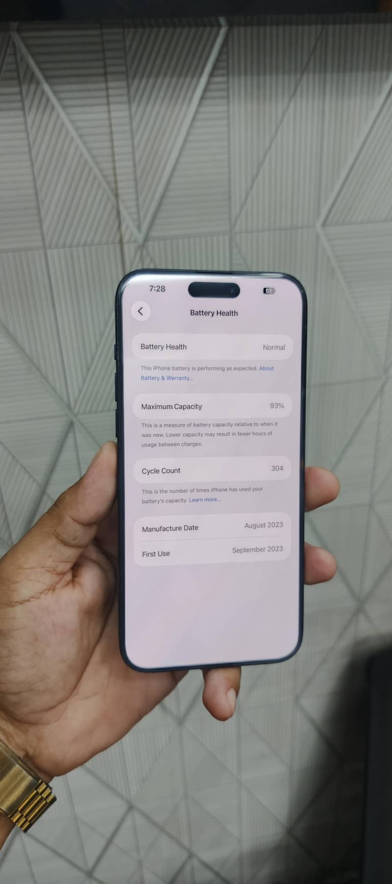 Apple iPhone 15 Pro Max 1