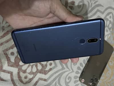 Huawei Mate 10 Lite