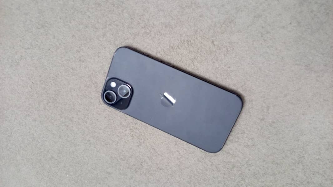 Apple iPhone 15 2