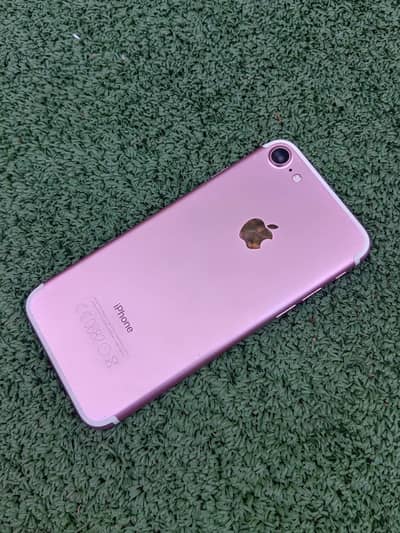 Apple iPhone 7 128 GB PTA approved 03276839782 my WhatsApp number