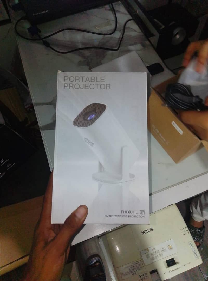 portable projector 3