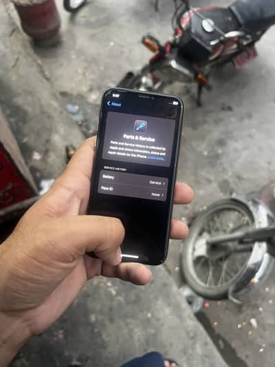 iPhone 100 percent ok and working