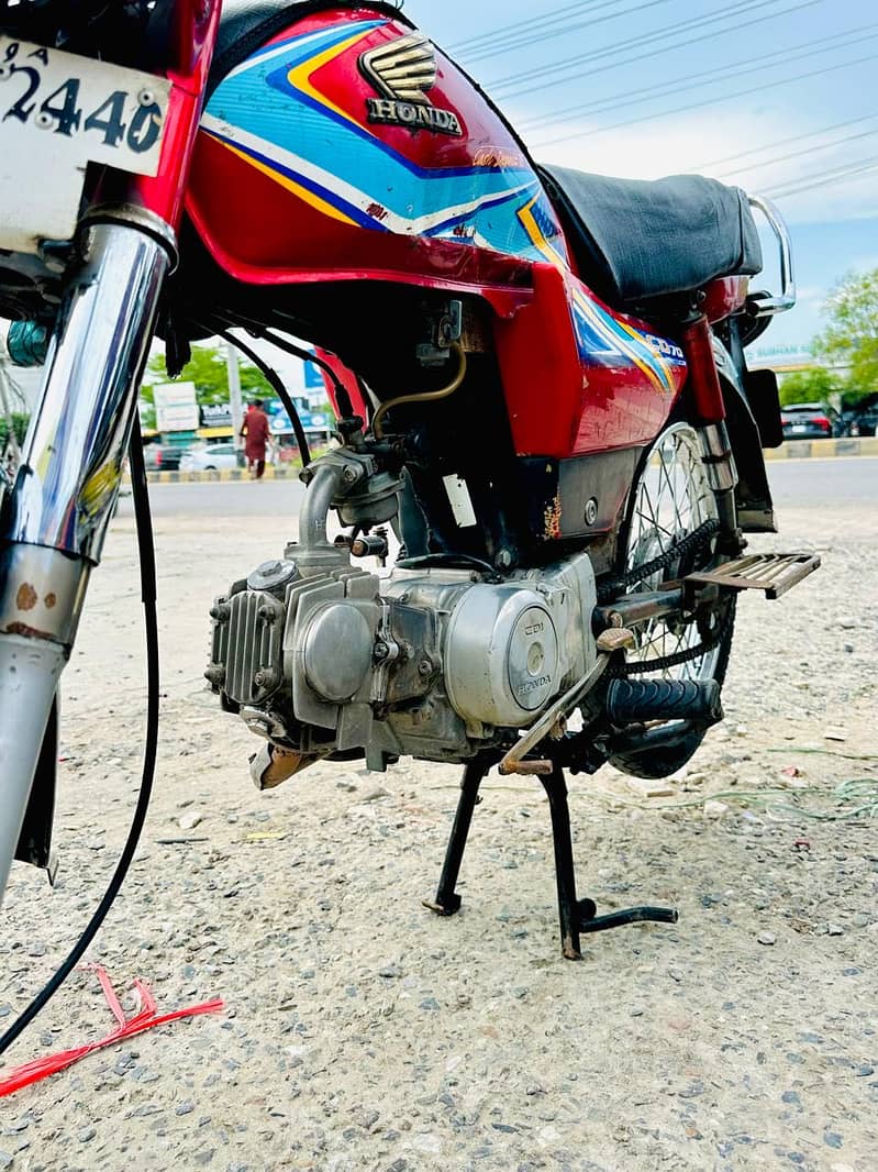 Honda cd70 4