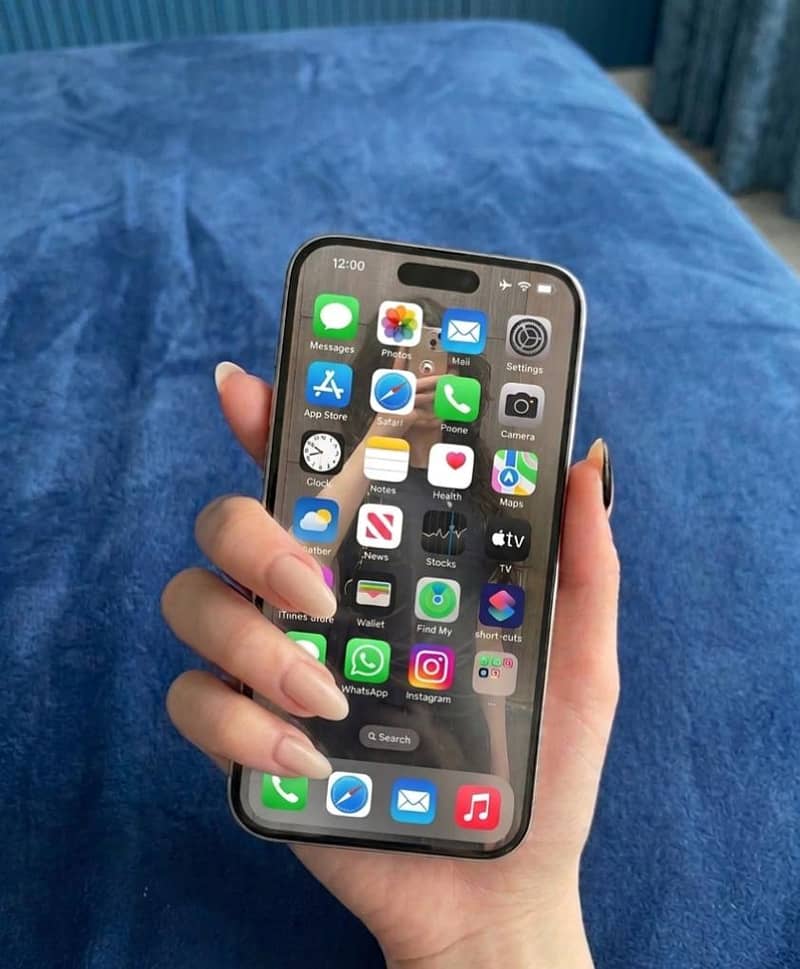 Apple iPhone 15 Pro Max 1
