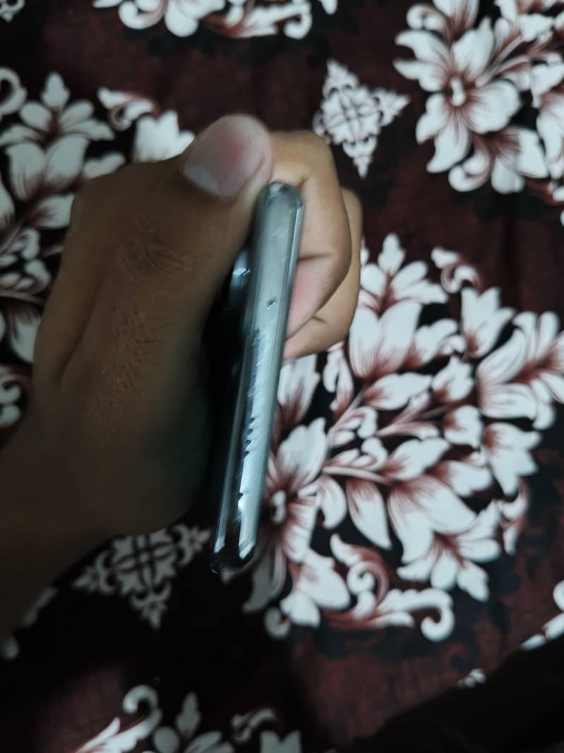 Tecno CAMON 40 Pro 6
