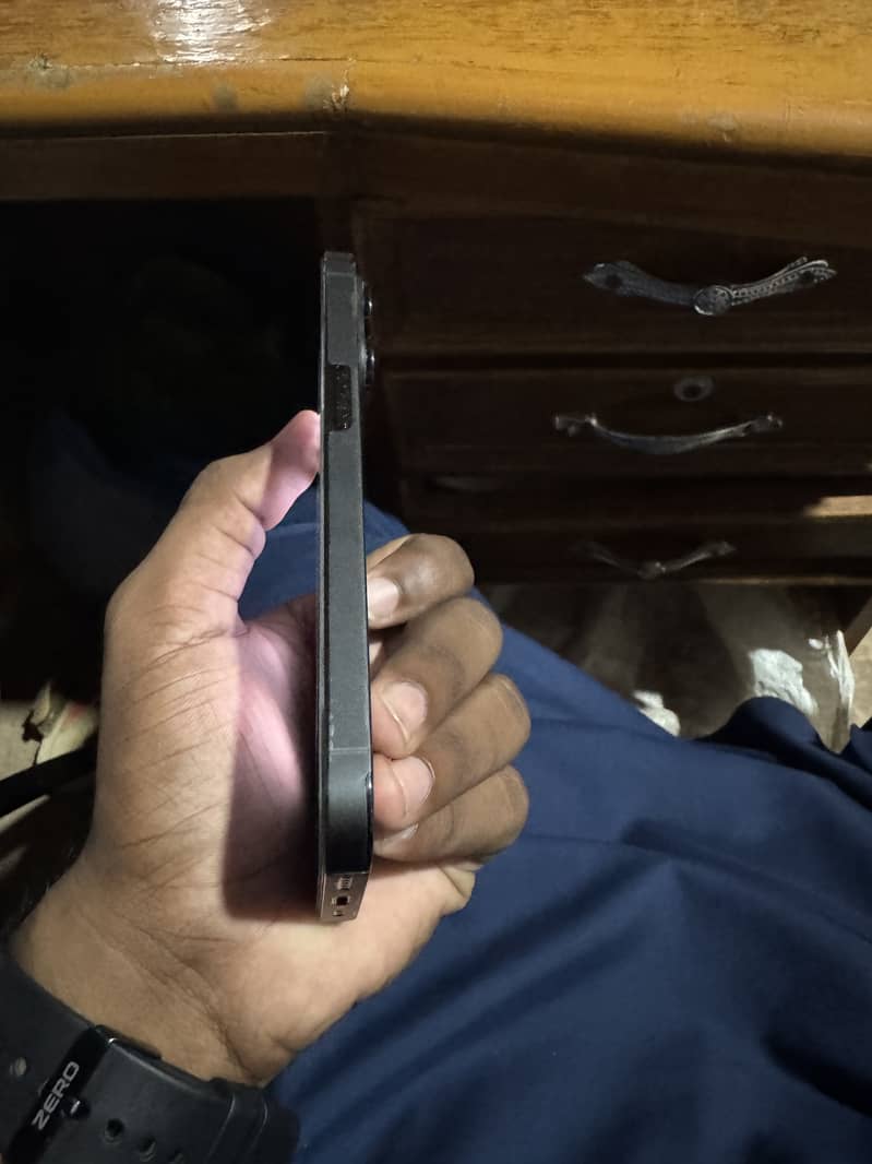 Iphone 14pro 9