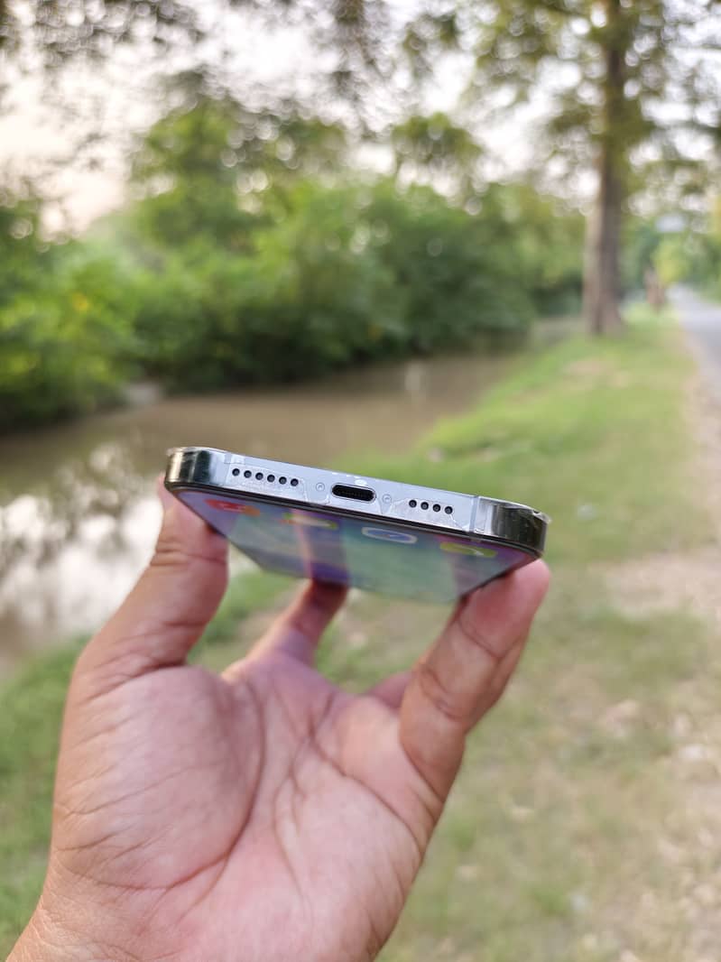 Apple iPhone 13 Pro Max 5