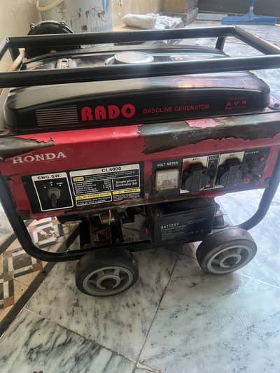 RADO CL4000 Portable Gasoline Generator – Used Only 2 Times