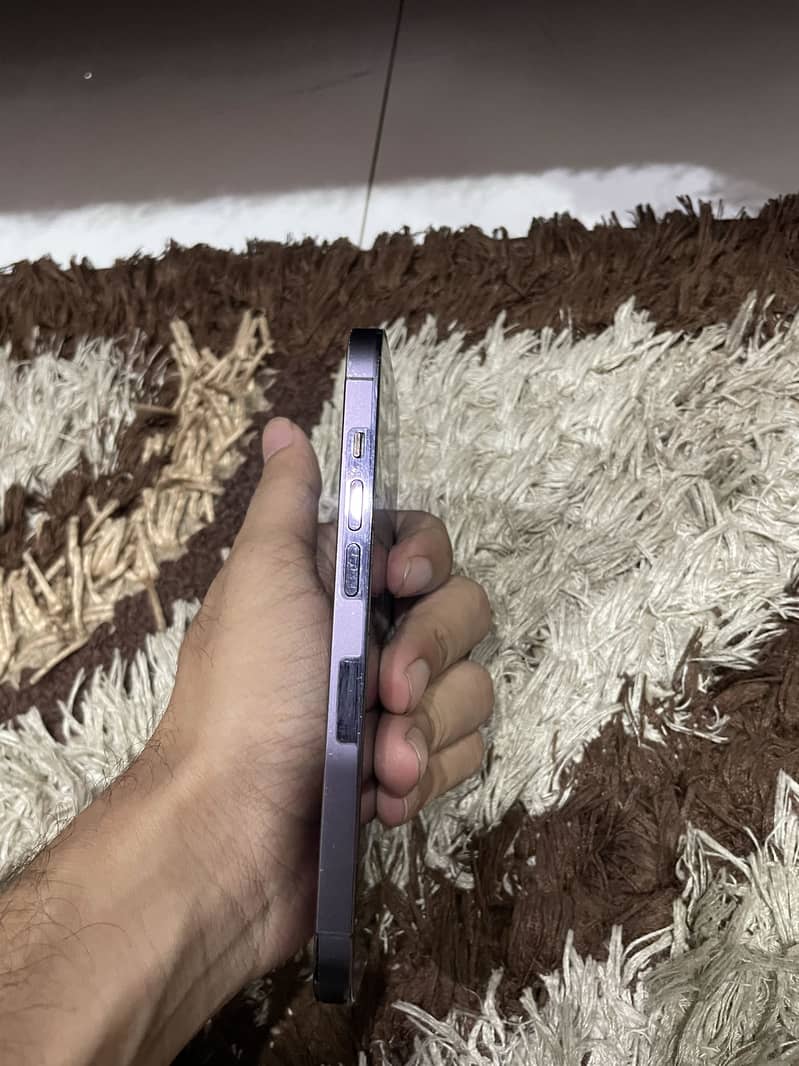 Apple iPhone 14 Pro 1