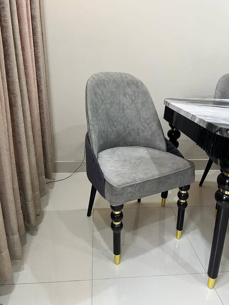 6 Chairs dining table 1