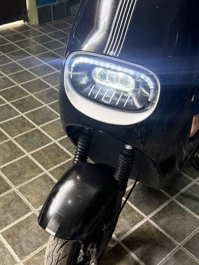 Super star Scooty
