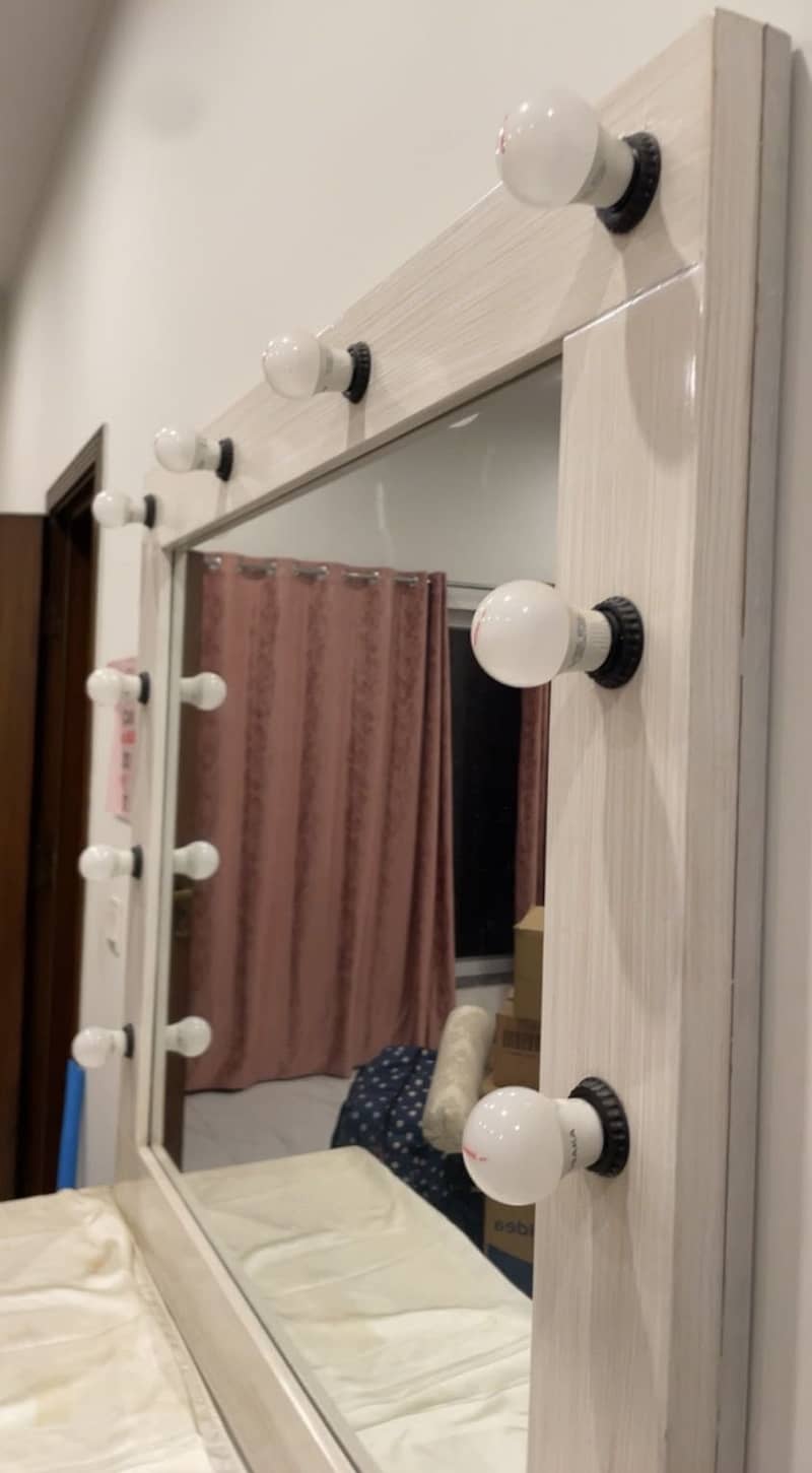Vanity mirror 2