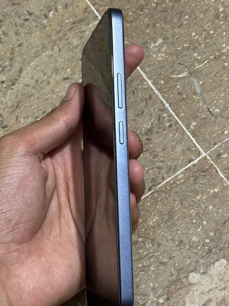 Realme 13 Plus 2