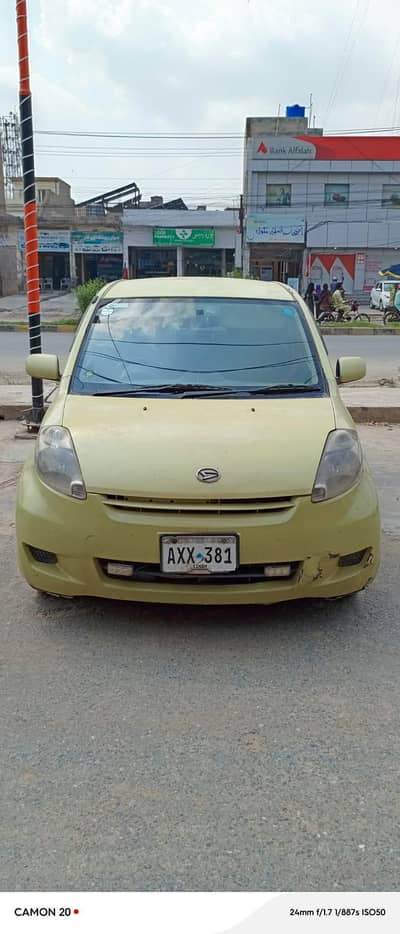 Daihatsu Boon 2012