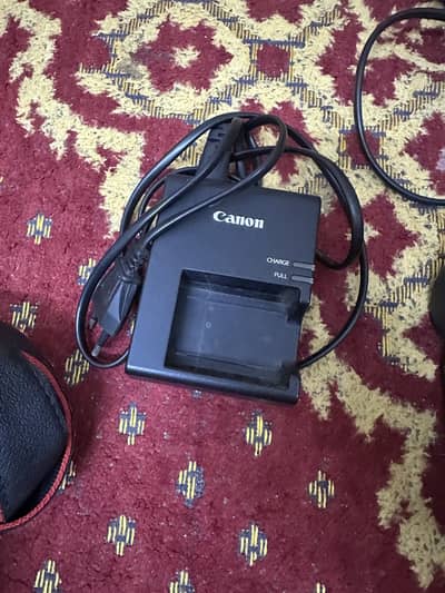 Canon EOS1300D