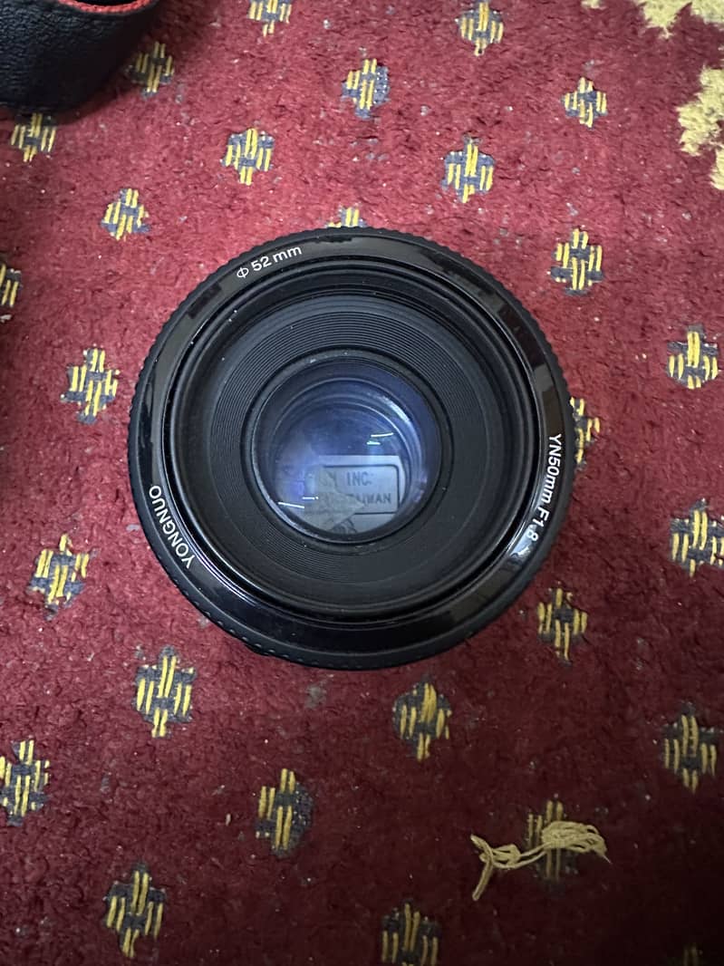 Canon EOS1300D 1