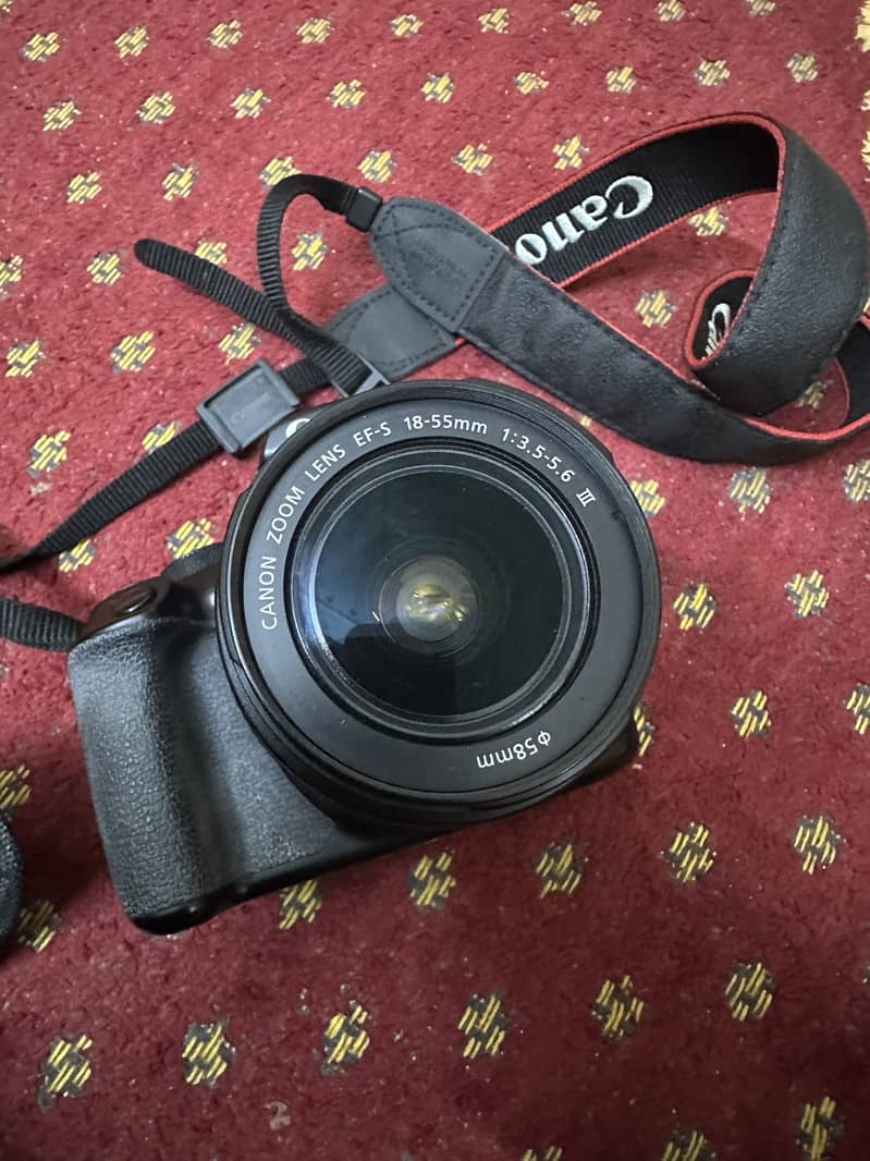 Canon EOS1300D 4