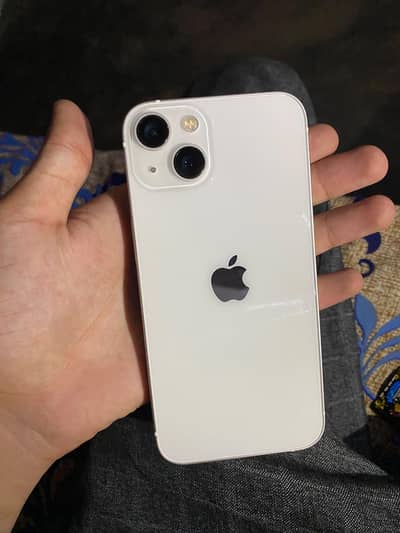 Apple iPhone 13
