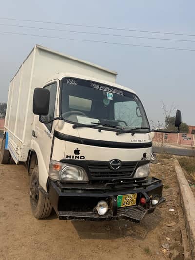 hino truck 2012